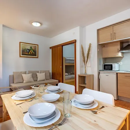 Apartment Edif Serraneu Estudio *