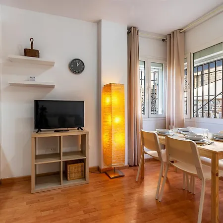 Edif Serraneu Estudio Apartment *